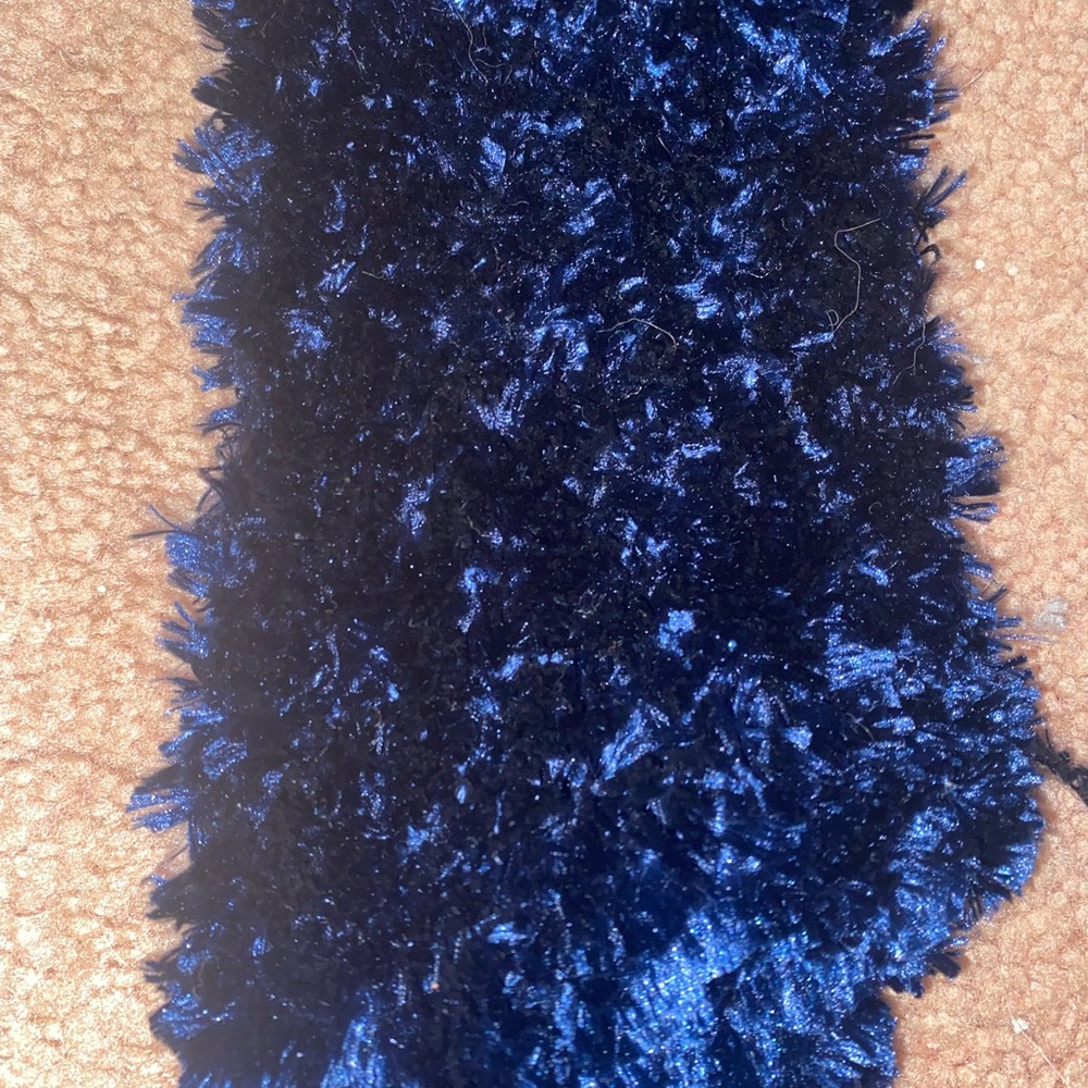 Scarf - Picture 2 of 4